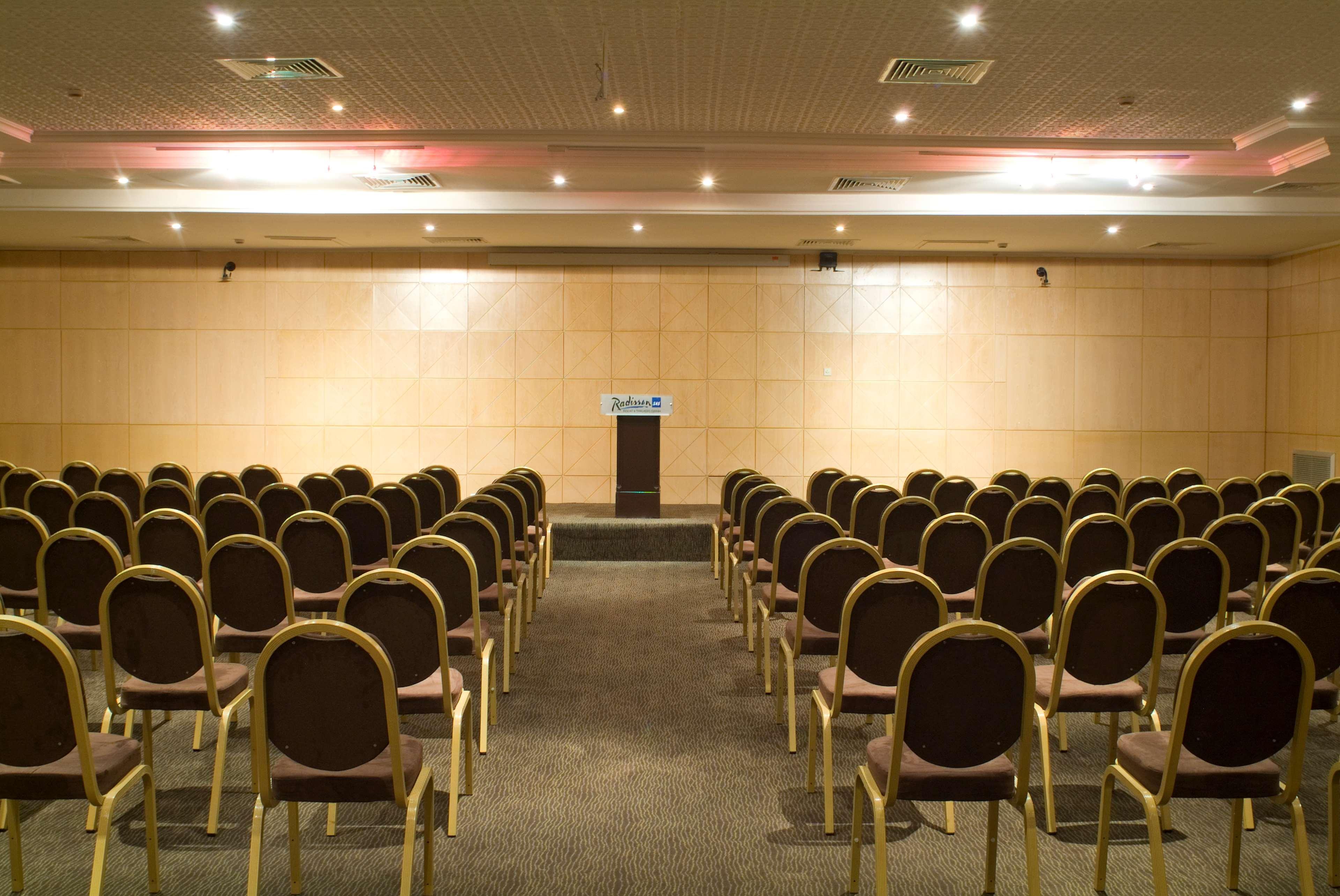 Radisson Blu Palace Resort&Thalasso, Djerba Mezraia Bagian luar foto The main conference room