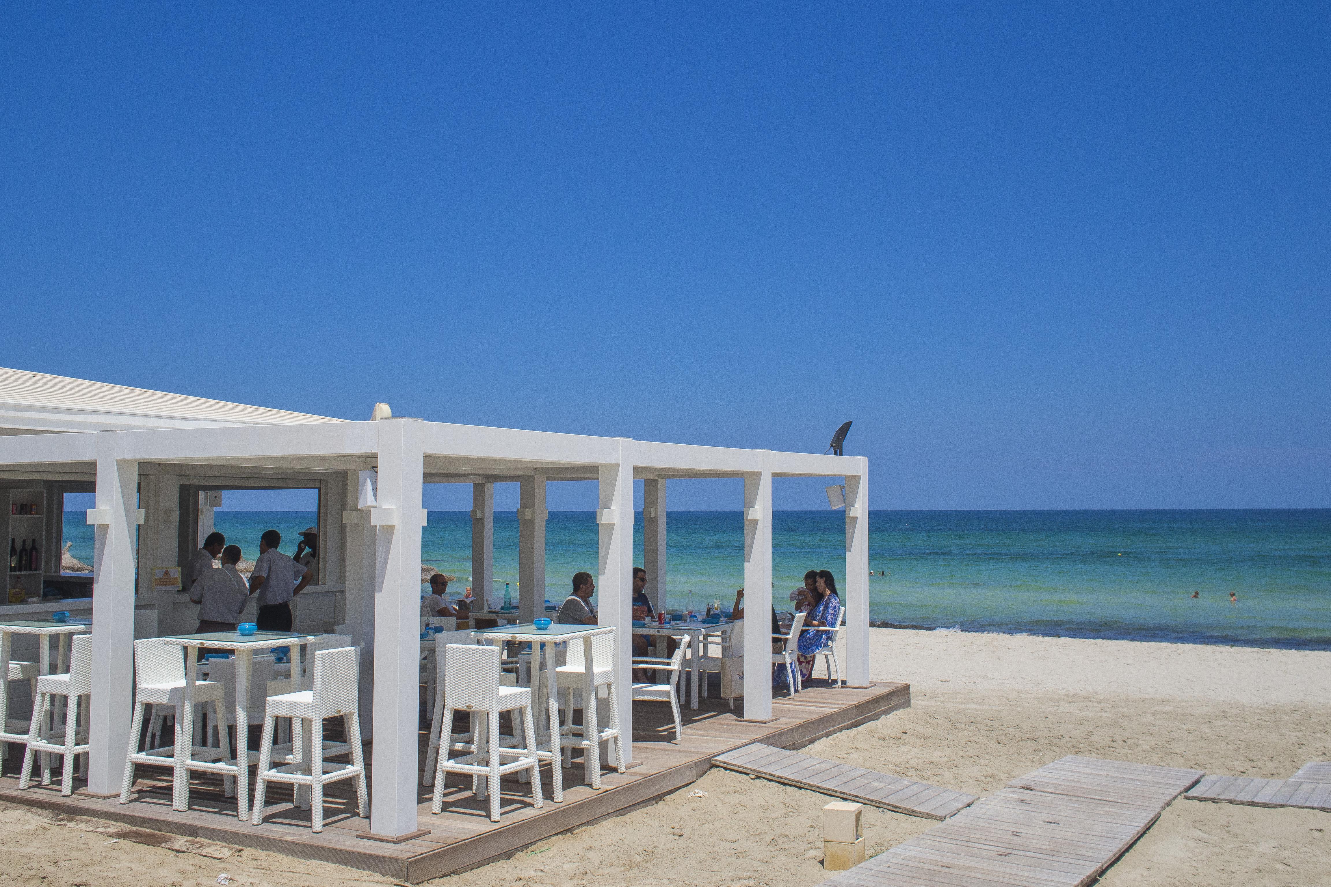Radisson Blu Palace Resort&Thalasso, Djerba Mezraia Bagian luar foto Beach in Torre del Greco