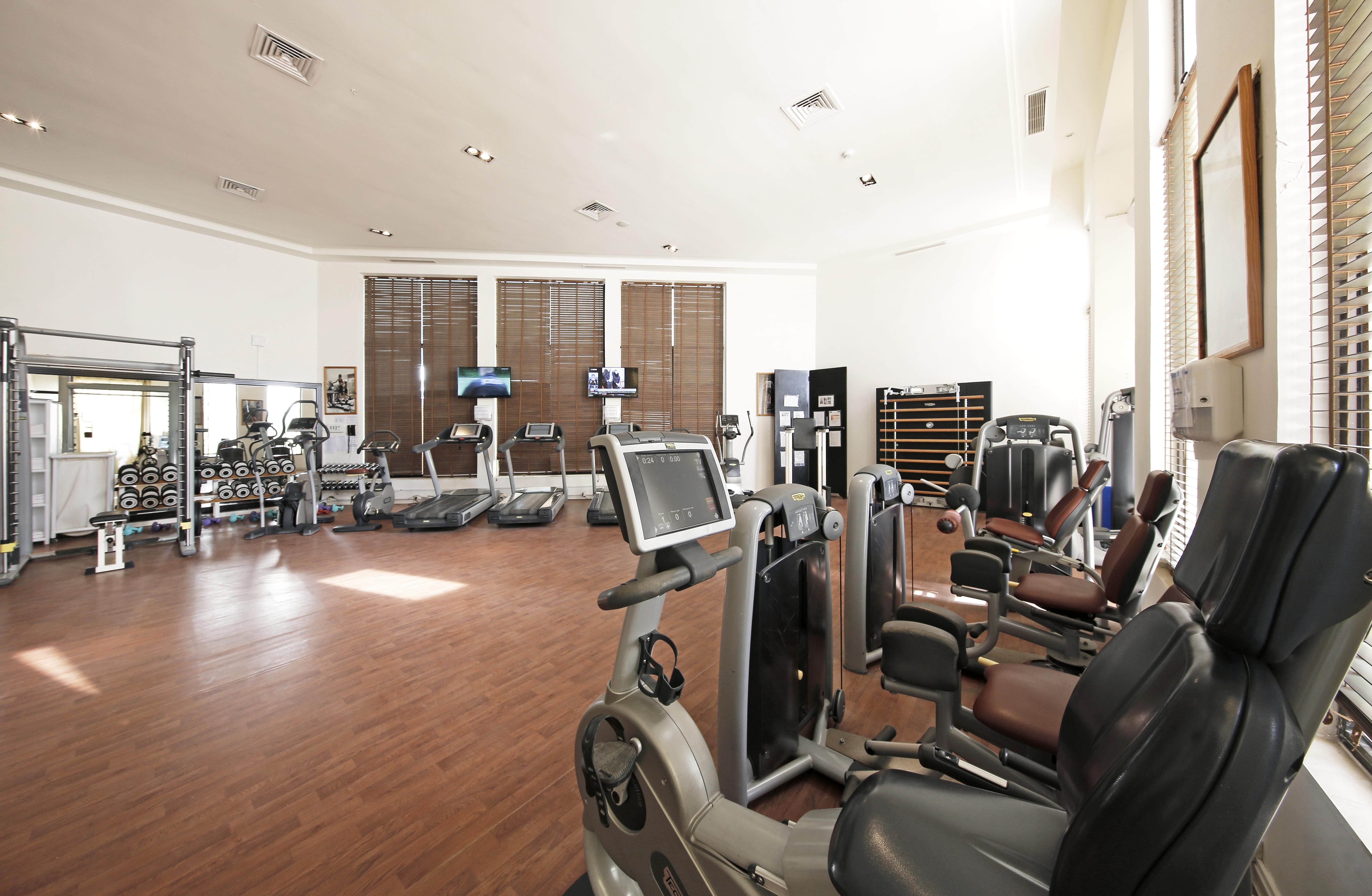 Radisson Blu Palace Resort&Thalasso, Djerba Mezraia Bagian luar foto The gym at the hotel